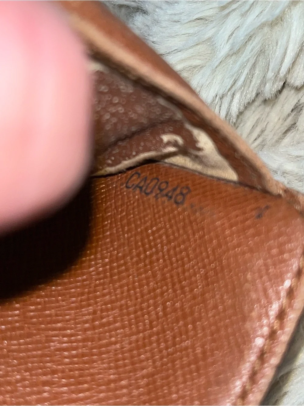Louis Vuitton used corners
